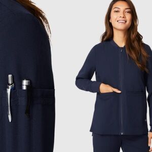 Figs Women’s Bellary Scrub Jacket in Navy size XL